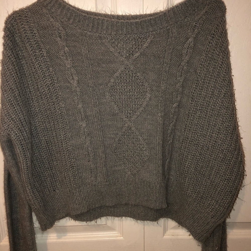 Grey cropped sweater